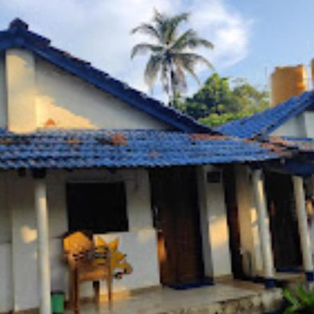R K Beach Cottage Gokarna  Eksteriør bilde
